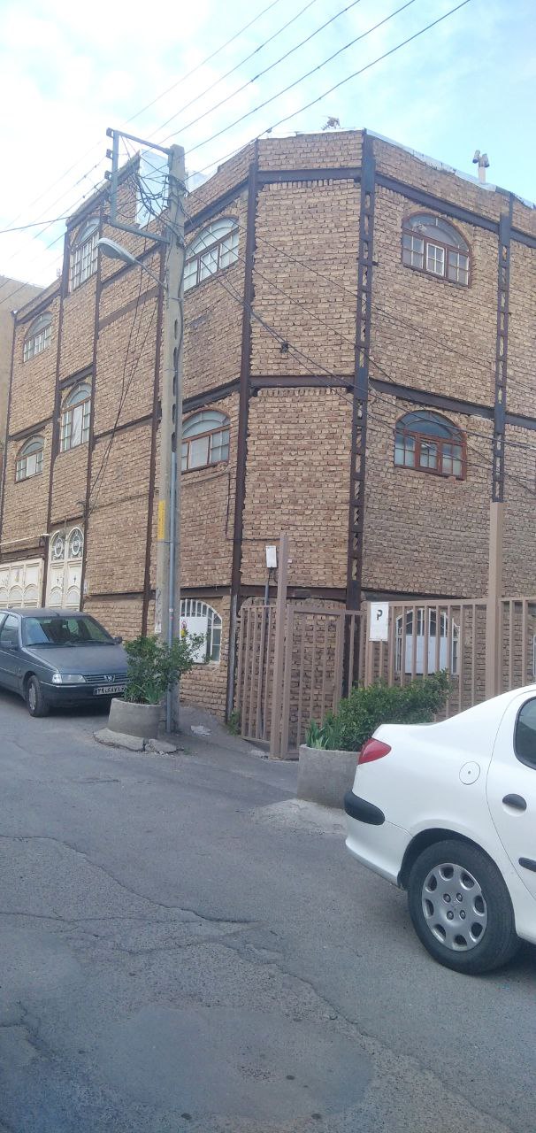 ملک تجاری-مسکونی درتبریز